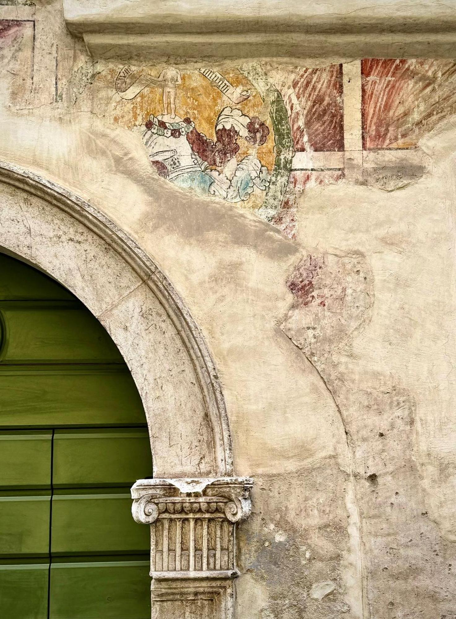 Dimora Legnazzi_A Gem In The Heart Of Brescia Apartment Bagian luar foto