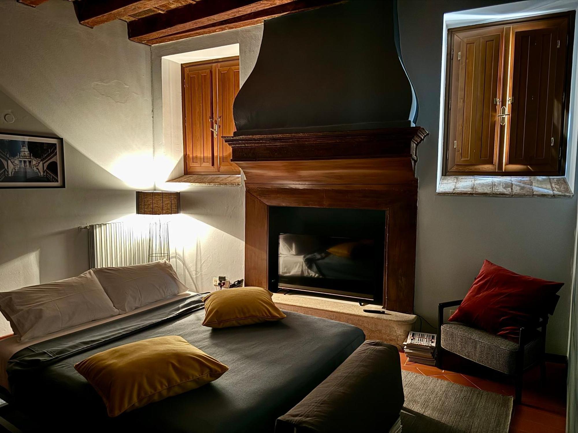 Dimora Legnazzi_A Gem In The Heart Of Brescia Apartment Bagian luar foto